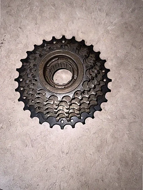 Sunrace MF-M05 Multi-Speed 7-Speed Freewheel 14-28T Black.